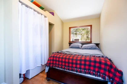 Office / Den Photo of 5063 Sherman Lane, Halfmoon Bay, BC