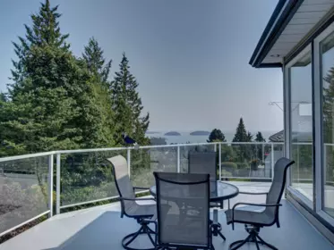 Powder Room Photo of 803 Oceanmount Boulevard, Gibsons, BC