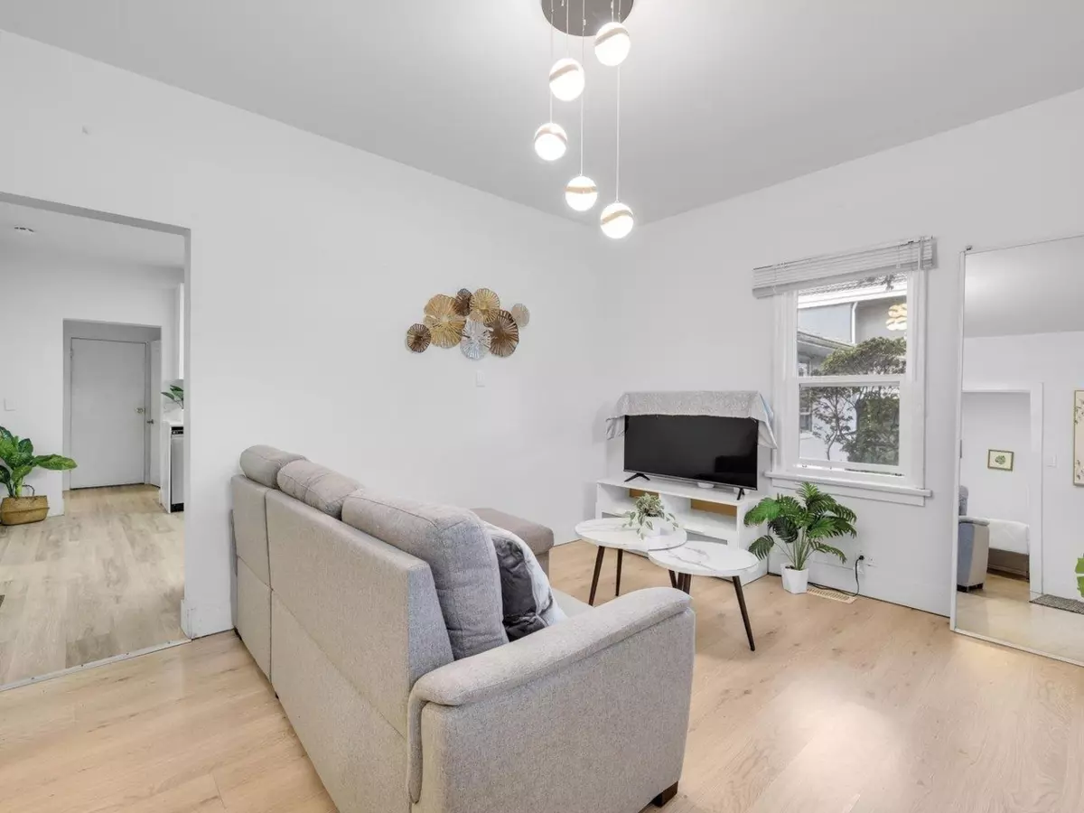 Family Room Photo of 4168 Parker Street, Burnaby, BC