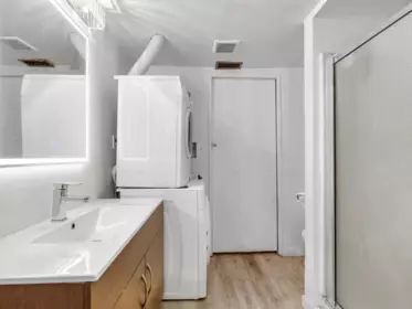 Hallway Photo of 4168 Parker Street, Burnaby, BC