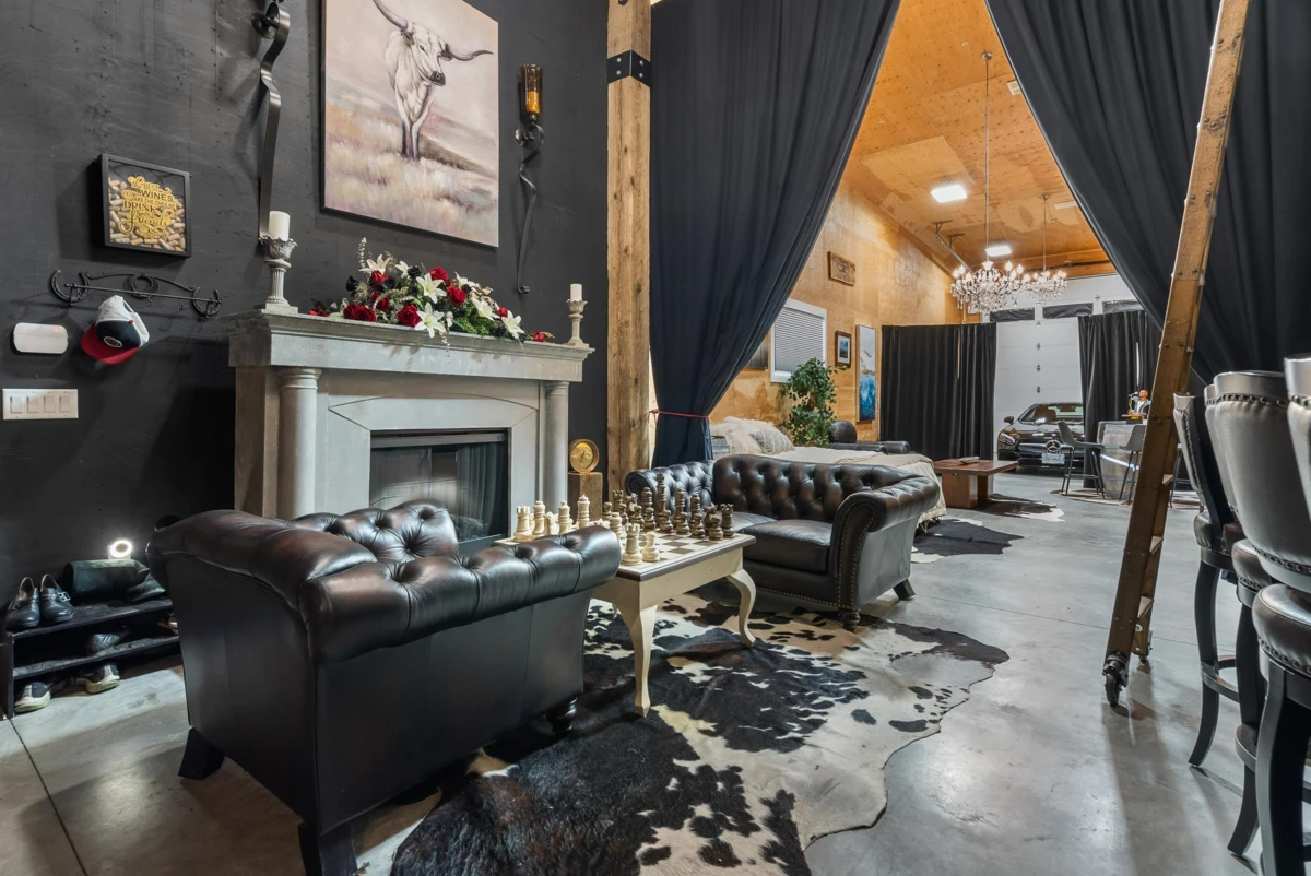 Family Room Photo of 201 Mccallum Road, Abbotsford, BC