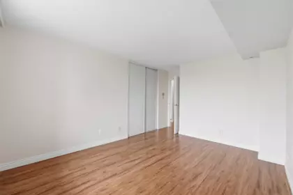 Hallway Photo of 202 11980 222 Street, Maple Ridge, BC