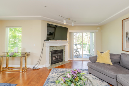 Breakfast Nook Photo of 202 20433 53 Avenue, Langley, BC