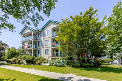 Fitness Center Photo Near 202 20433 53 Avenue, Langley, BC