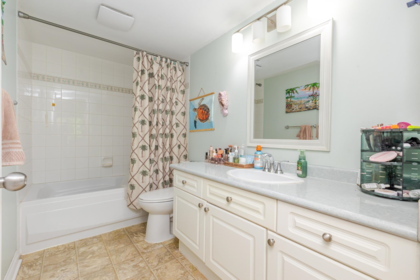 Laundry Room Photo of 202 20433 53 Avenue, Langley, BC