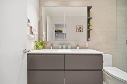 Kitchen Island Photo of 619 6300 Minoru Boulevard, Richmond, BC