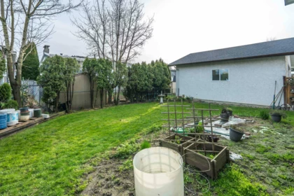 Garden / Landscaping Photo of 46412 Chilliwack Central Road, Chilliwack, BC