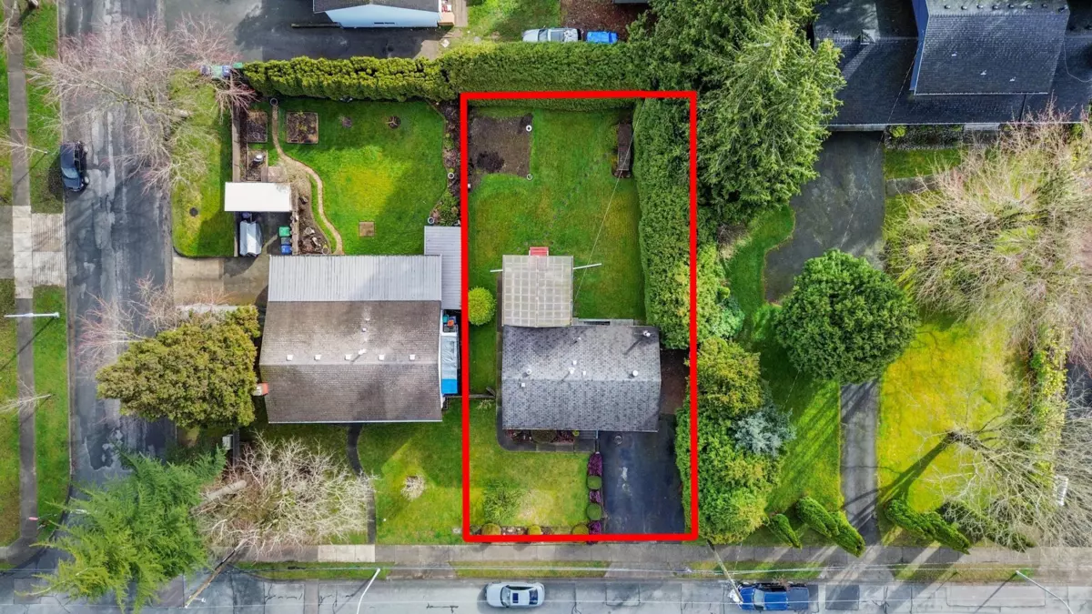 Family Room Photo of 6180 181a Street, Surrey, BC