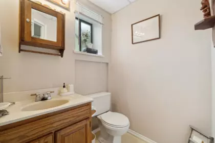 Entry Foyer Photo of 6180 181a Street, Surrey, BC