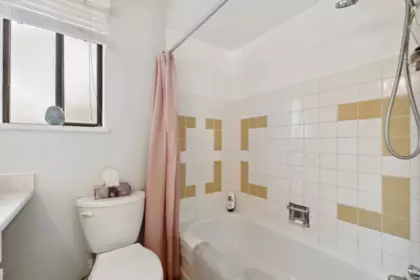 Guest Bathroom Photo of 6180 181a Street, Surrey, BC