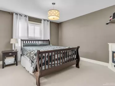 Basement Recreation Room Photo of 6573 193 Street, Surrey, BC