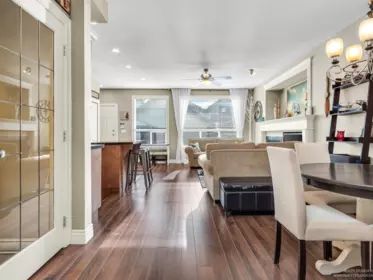 Kitchen Island Photo of 6573 193 Street, Surrey, BC