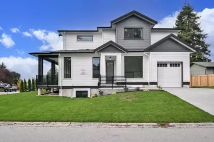10739 Vista Place, Delta, BC, Delta — Half Duplex for sale