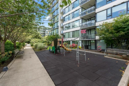 Outdoor Kitchen Photo of PH6 7988 Ackroyd Road, Richmond, BC