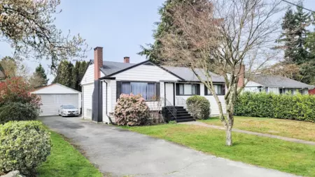 9865 128a Street, Surrey, BC, Surrey — Single Family Residence for sale