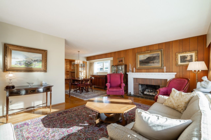 Kitchen Photo of 4651 Valley Road, North Vancouver, BC