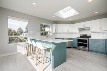 949 Kent Street, White Rock, BC, White Rock — Single Family Residence for sale