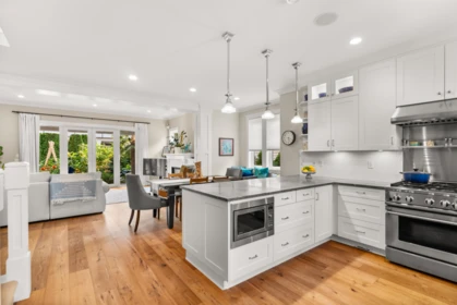 Breakfast Nook Photo of 4896 12 Avenue, Delta, BC