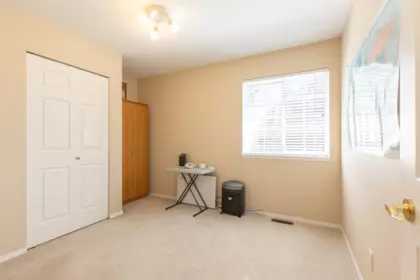 Basement Recreation Room Photo of 15991 80 Avenue, Surrey, BC