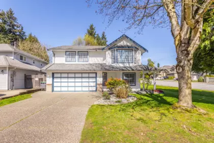 15991 80 Avenue, Surrey, BC, Surrey — Single Family Residence for sale