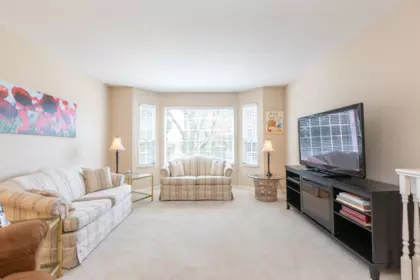 Kitchen Photo of 15991 80 Avenue, Surrey, BC