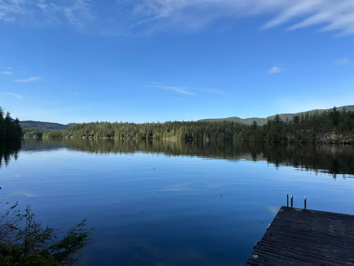 Family Room Photo of 15133 Cowell Road, Pender Harbour, BC