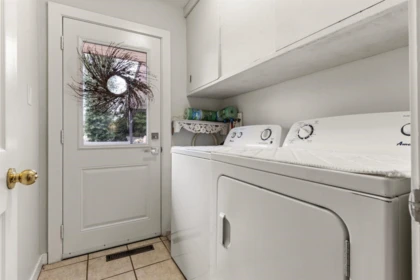 Powder Room Photo of 9684 Maurice Street, Chilliwack, BC