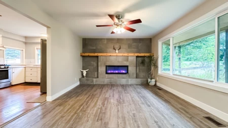 Primary Bedroom Photo of 11185 272 Street, Maple Ridge, BC