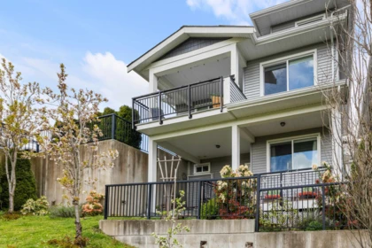 Garden / Landscaping Photo of 15 31548 Upper Maclure Road, Abbotsford, BC