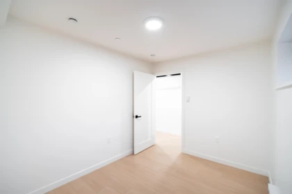 Entry Foyer Photo of 7960 Inverness Street, Vancouver, BC