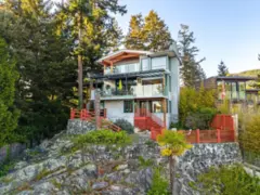 5812 Eagle Island, West Vancouver, BC