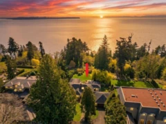 13706 Marine Drive, White Rock, BC