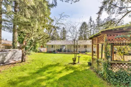 Office / Den Photo of 19893 37a Avenue, Langley, BC