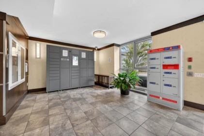 Hallway Photo of 906 235 Guildford Way, Port Moody, BC