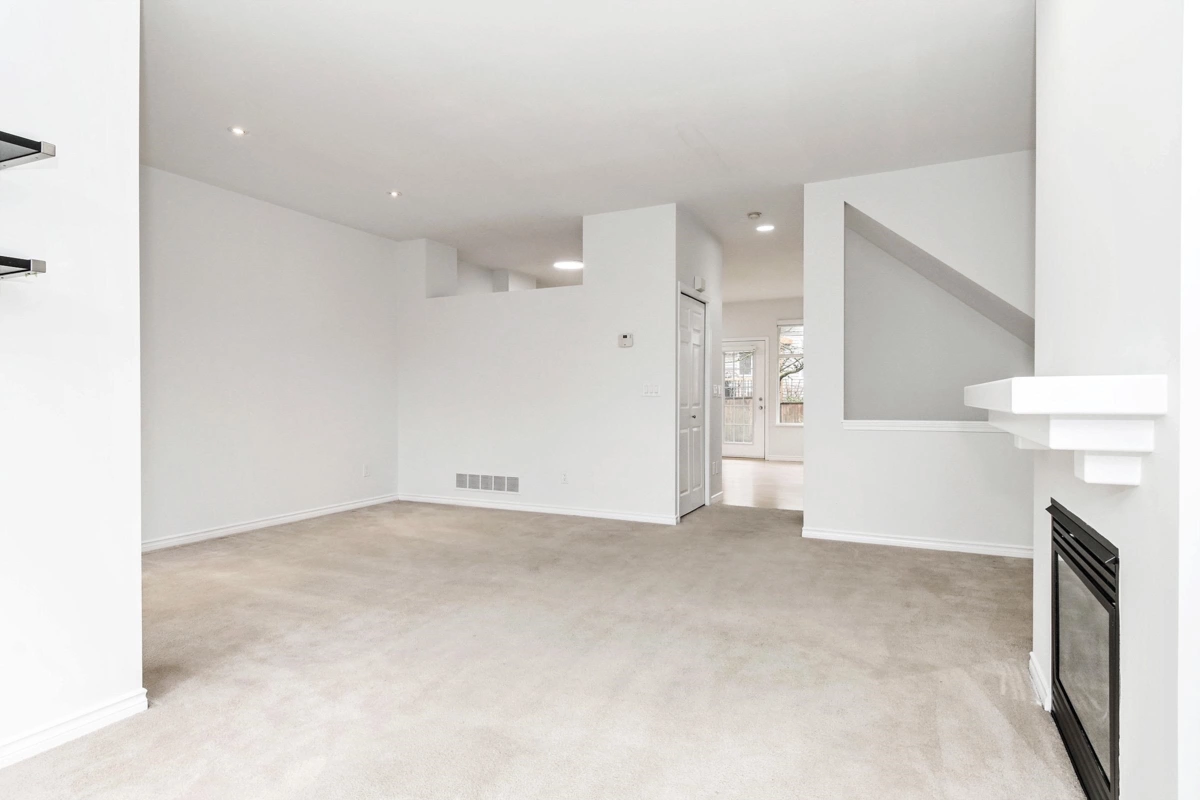Dining Area Photo of 28 14959 58 Avenue, Surrey, BC