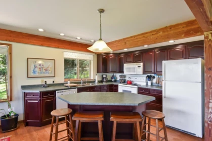 Office / Den Photo of 1685 Storvold Road, Gibsons, BC