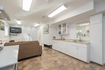 Guest Bathroom Photo of 1038 Walls Avenue, Coquitlam, BC