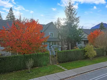 Front Yard Photo of 12 1800 Mamquam Road, Squamish, BC
