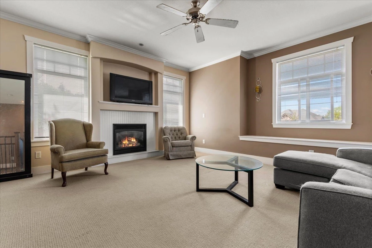 Living Room Photo of 5726 Kestrel Drive, Chilliwack, BC