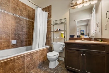 Walk-In Closet Photo of 5726 Kestrel Drive, Chilliwack, BC