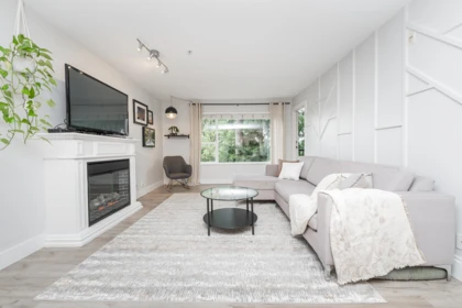 Primary Bedroom Photo of 308 2581 Langdon Street, Abbotsford, BC
