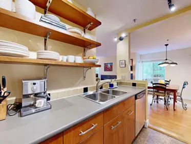 Loft / Bonus Room Photo of 103 735 W 15 Avenue, Vancouver, BC