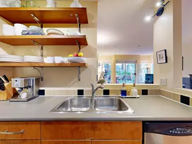 Mudroom Photo of 103 735 W 15 Avenue, Vancouver, BC