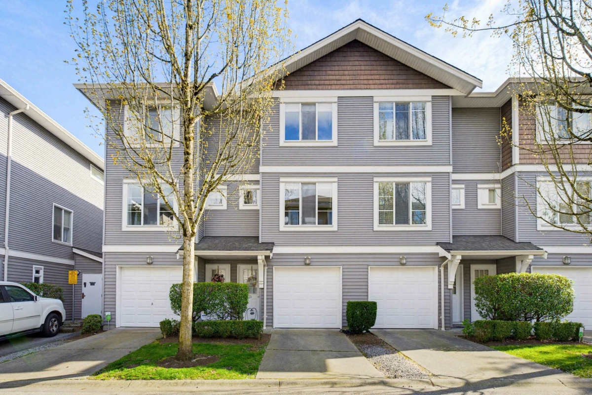 Living Room Photo of 73 15155 62a Avenue, Surrey, BC