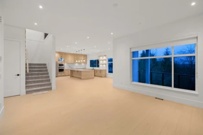 Kitchen Island Photo of 1 35133 Christina Place, Abbotsford, BC