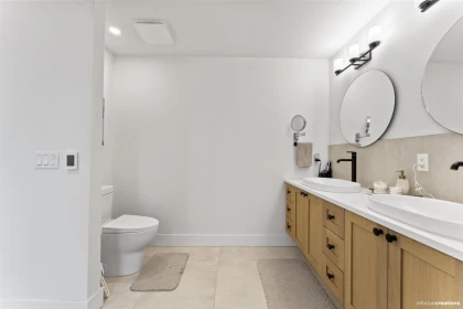 Laundry Room Photo of 7545 197a Street, Langley, BC