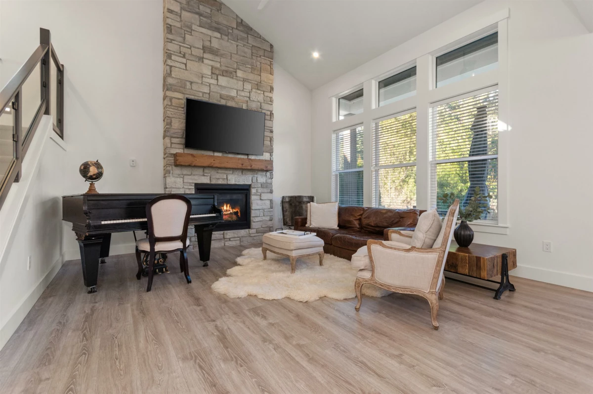 Family Room Photo of 12 1885 Columbia Valley Road, Cultus Lake, BC
