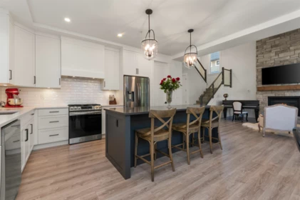 Kitchen Photo of 12 1885 Columbia Valley Road, Cultus Lake, BC
