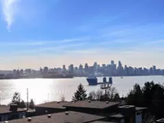 7 533 E 3rd Street, North Vancouver, BC