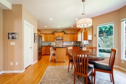 Kitchen Photo of 21235 43a Avenue, Langley, BC